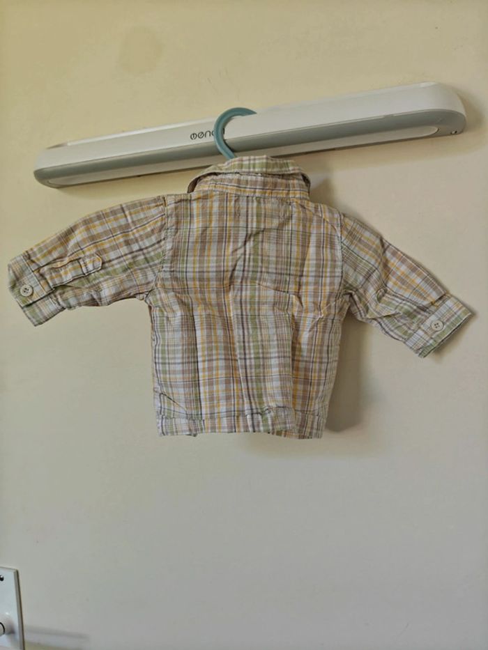 Chemise 1 mois - photo numéro 2