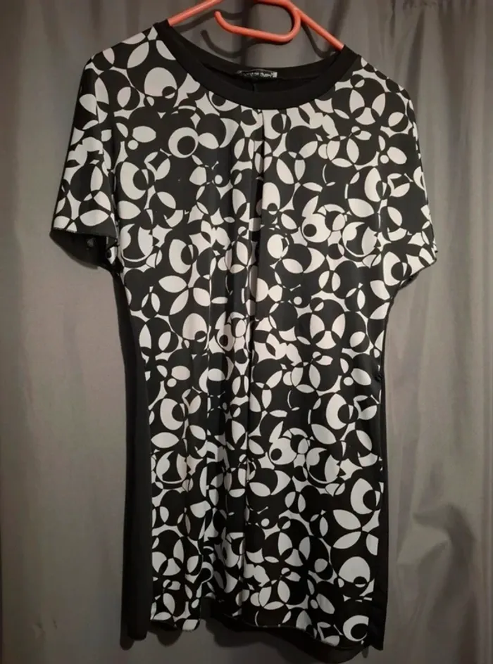 Tunique tee shirt noir et blanc taille unique Neuf