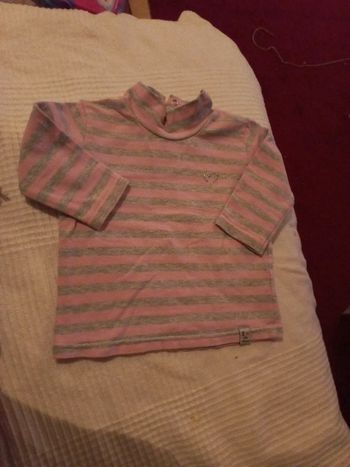 Beau pull fin gris et rose 6 mois