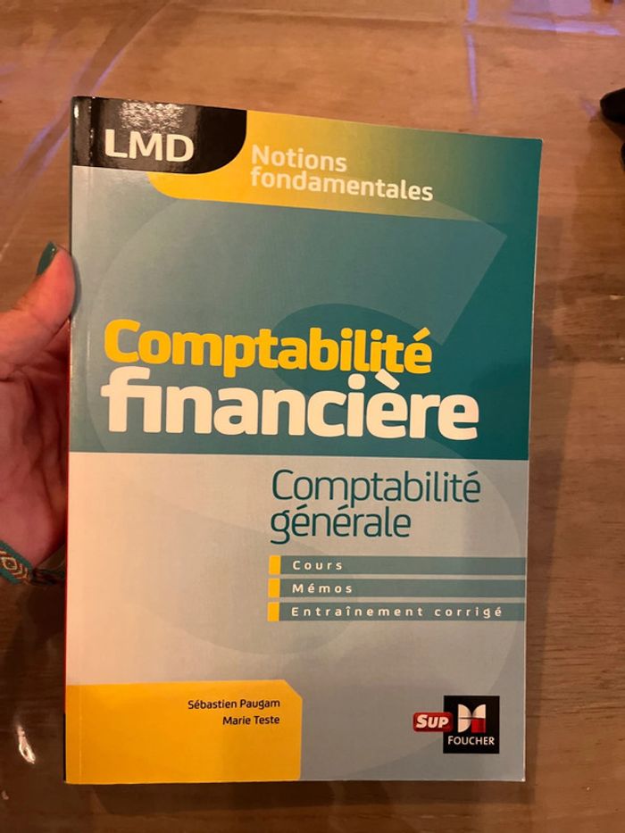 Livre comptabilité financière