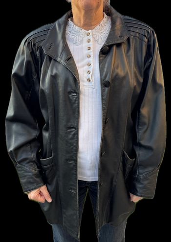 Veste blouson en véritable cuir Noir taille 42