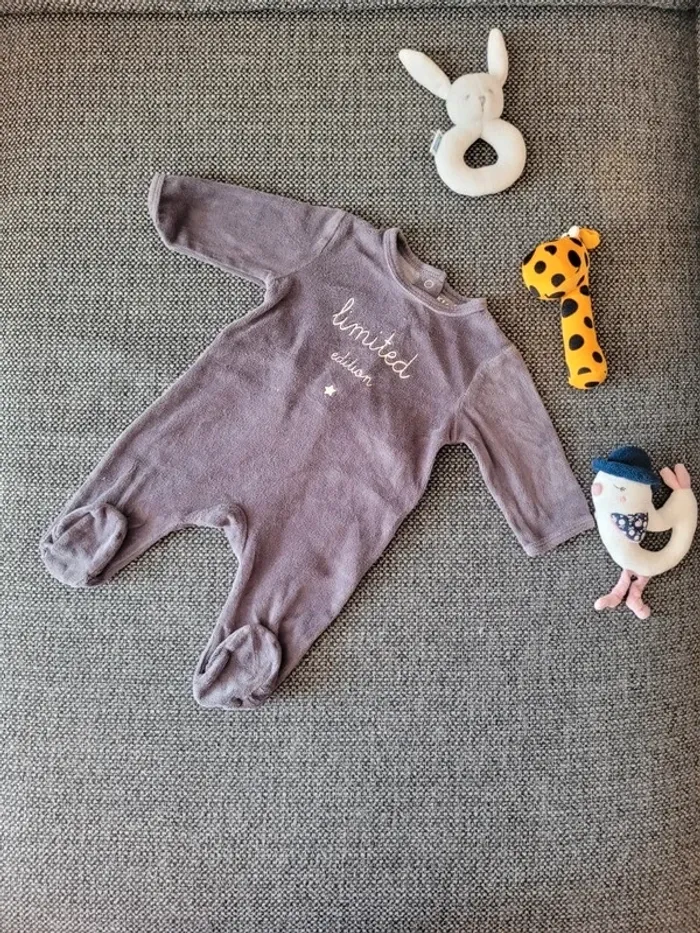 Pyjama 1 pièce velours 3 mois - photo numéro 2