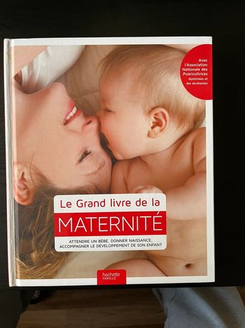 Le grand livre de la maternité