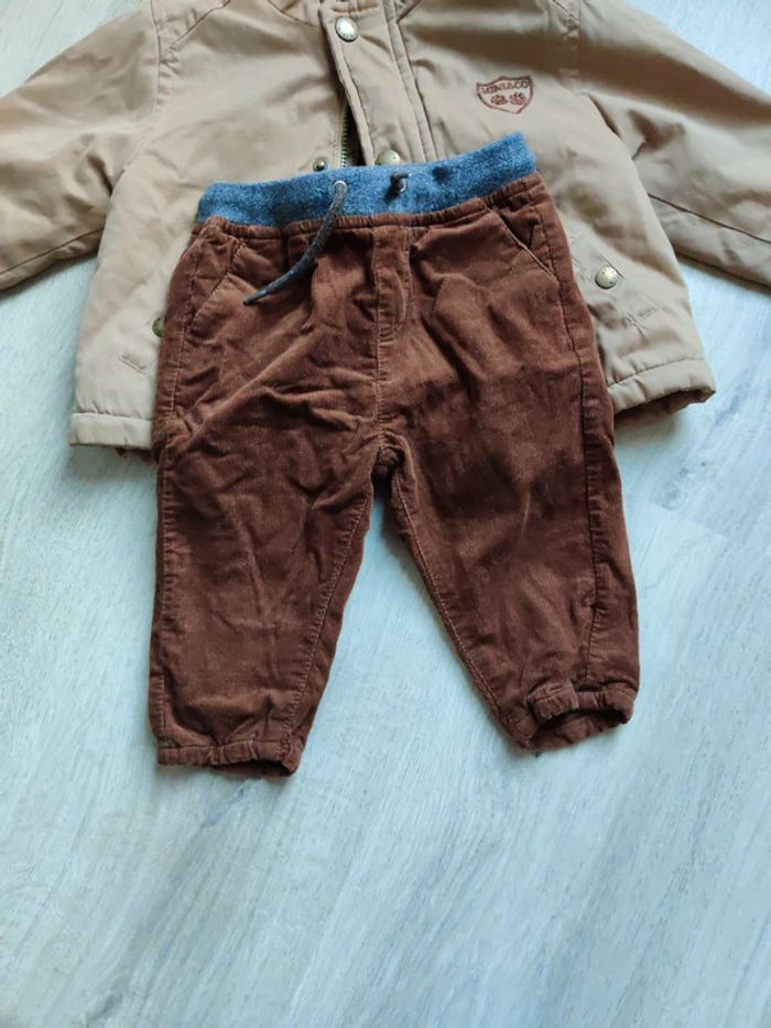 Lot 9 mois manteau+ pantalon velours - photo numéro 2