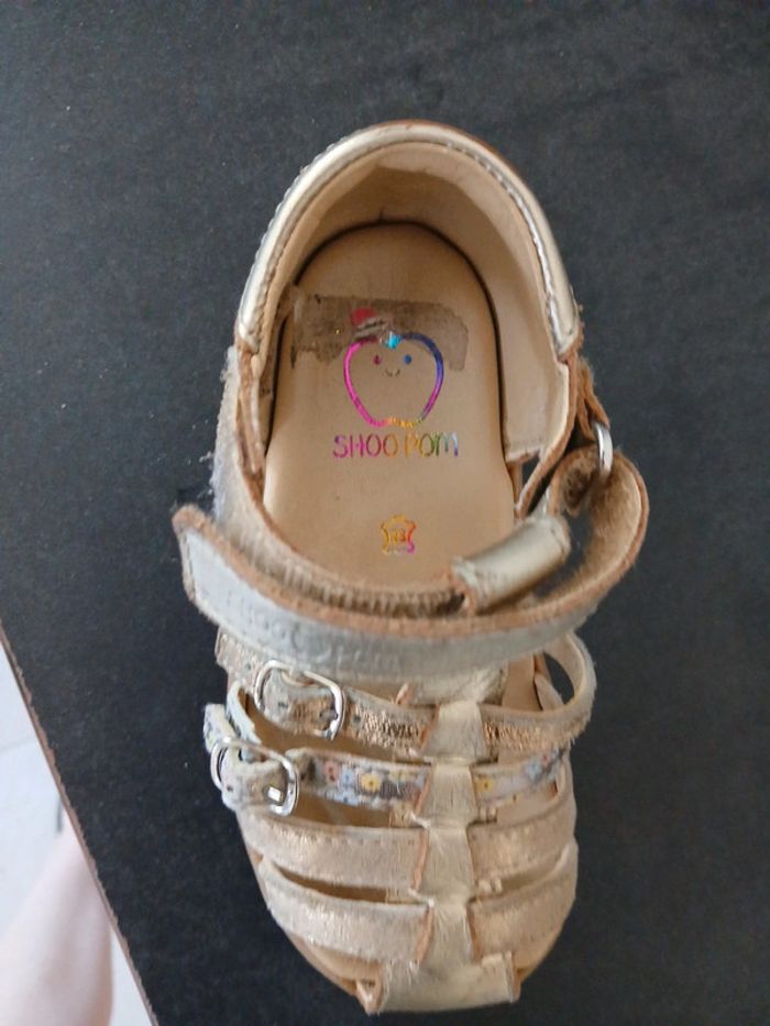Chaussure taille 23 - photo numéro 7
