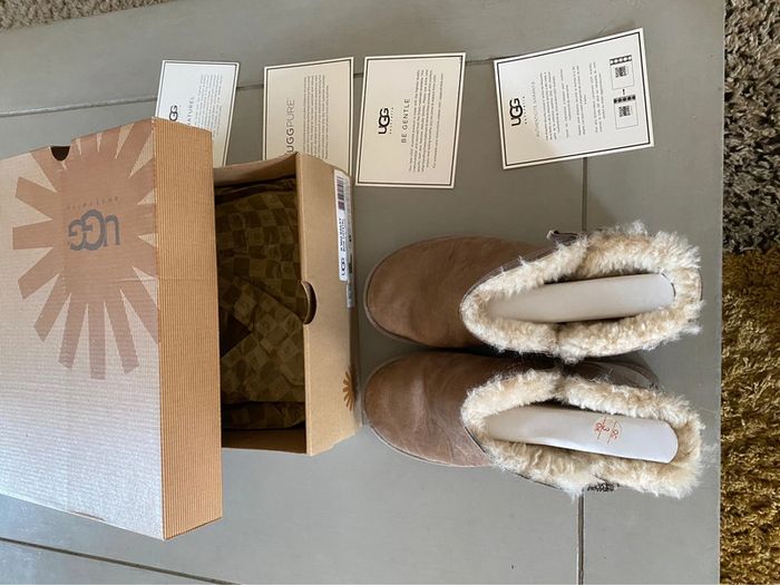 Mini Ugg Swarovski beige Clair bi colore taille 37 - photo numéro 17