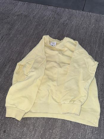 Pull  zara taille 98