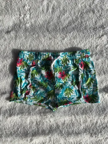 Short fleuri