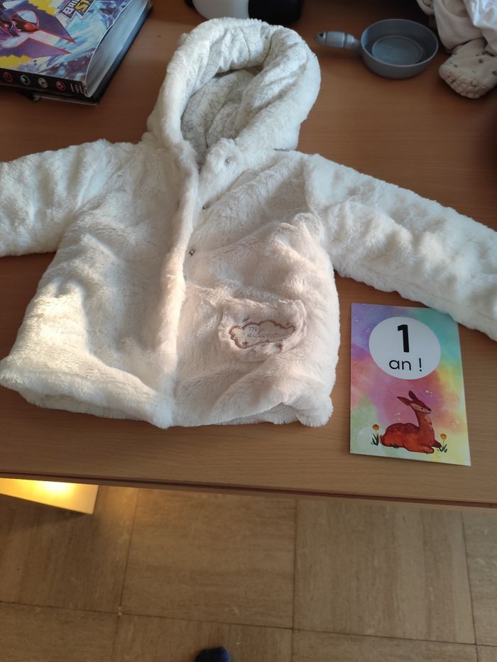 Vends manteau d'hiver  bébé 12 mois