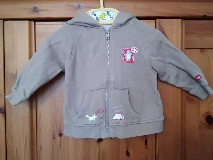 Veste à capuche