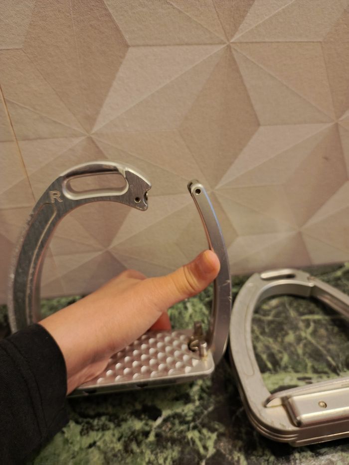 Êtriers sécurité Tech Stirrups - photo numéro 7