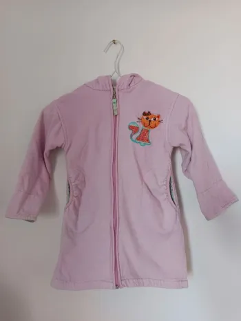 Peignoir à capuche rose petit chat fille 2 ans Carré Blanc