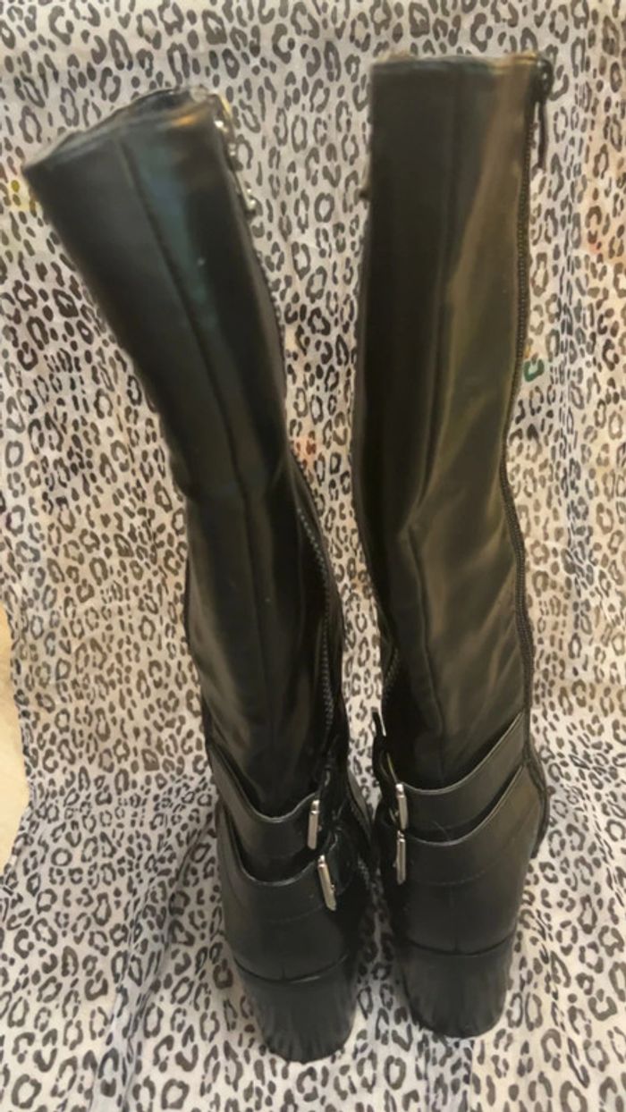 Bottes noir - photo numéro 6