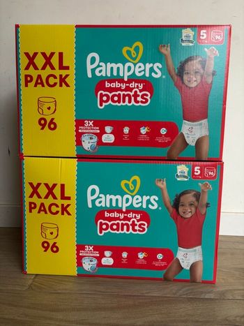 192 couches Pampers baby dry pants taille 5