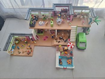 Maison moderne playmobil 5574 + piscine et  extension