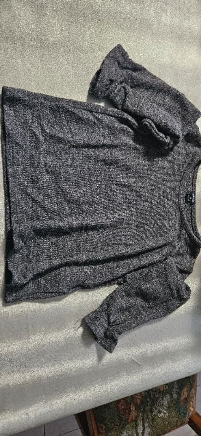 Pull fin