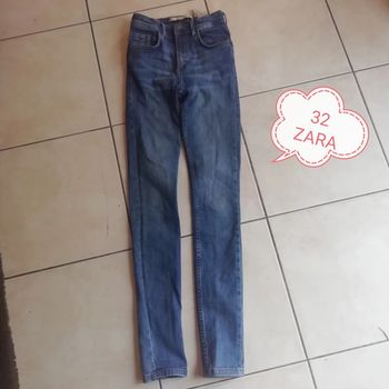 Jeans Zara femme.32..