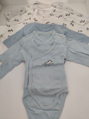 Lot de 10 bodies 0-1 mois