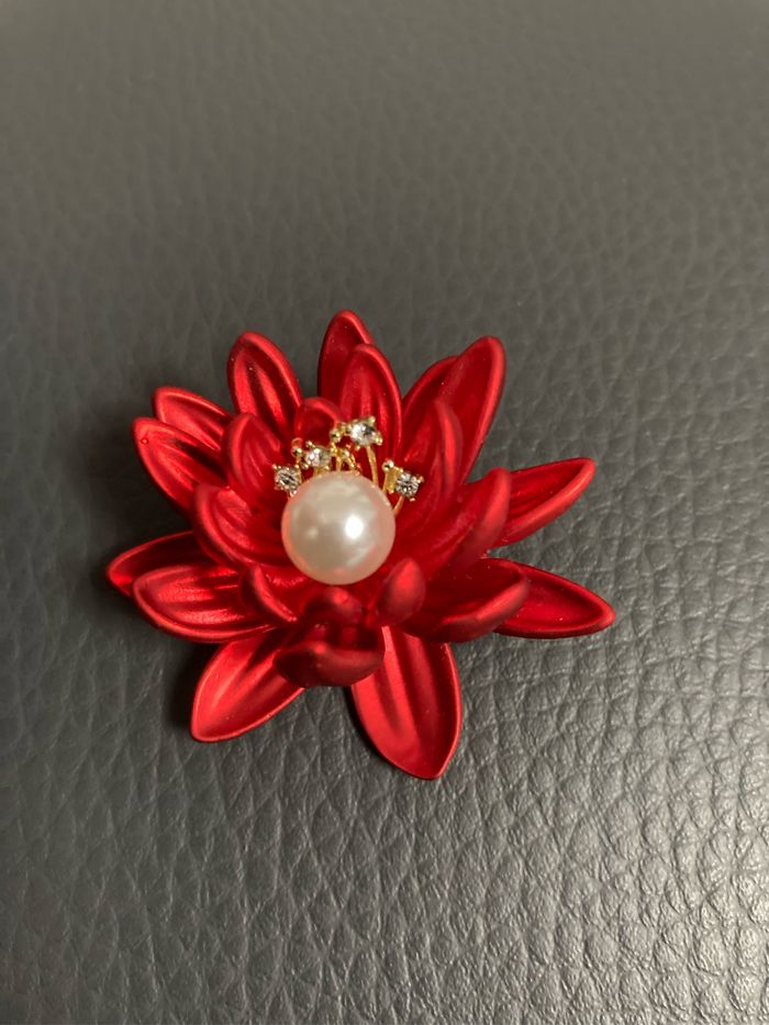 Broche fleur de pivoine