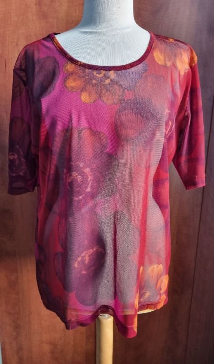 T-shirt transparent à motif 42-44