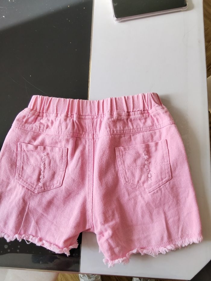 Short a trou rose - photo numéro 2