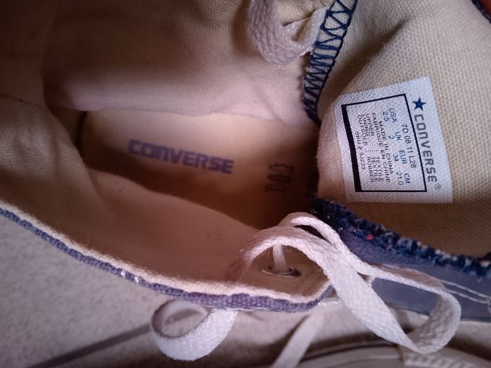 Paire de baskets Converse violette pointure 34 en très bon état. - photo numéro 9