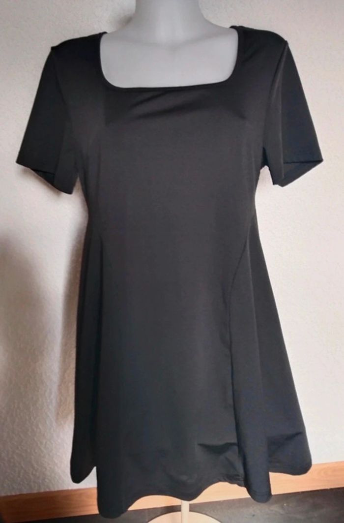Magnifique robe noire femme SHEIN taille 0XL 44/46 - photo numéro 4
