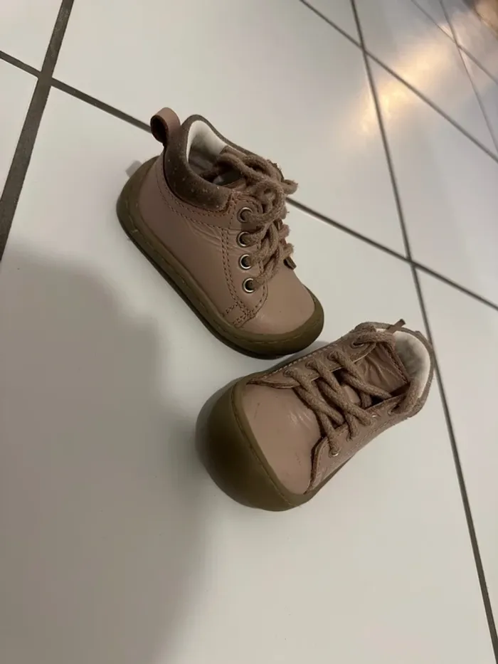 Chaussure bébé - photo numéro 3