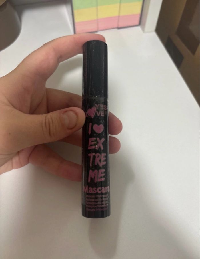 Mascara noir