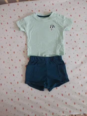 Ensemble t-shirt + short 3 mois