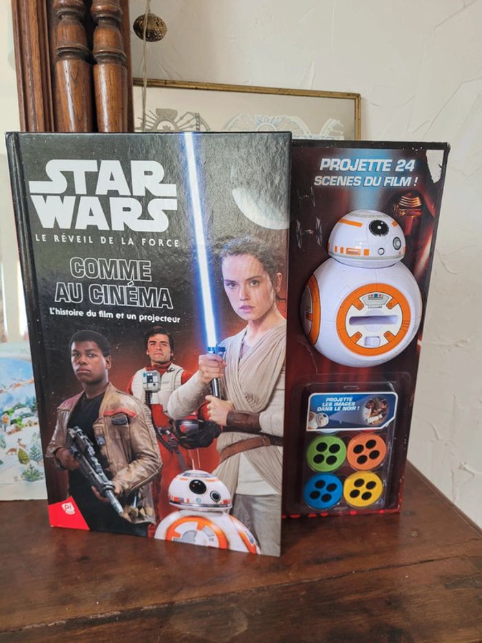 Vends livre et projecteur star wars comme au cinéma pi Kids 2016