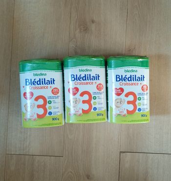 3 boîtes de lait Bledilait croissance 3