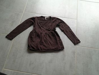 Pull cache coeur 4 ans