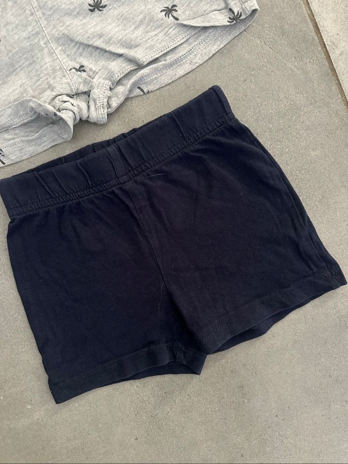 Pyjama avec 2 shorts été taille 3 ans - photo numéro 4