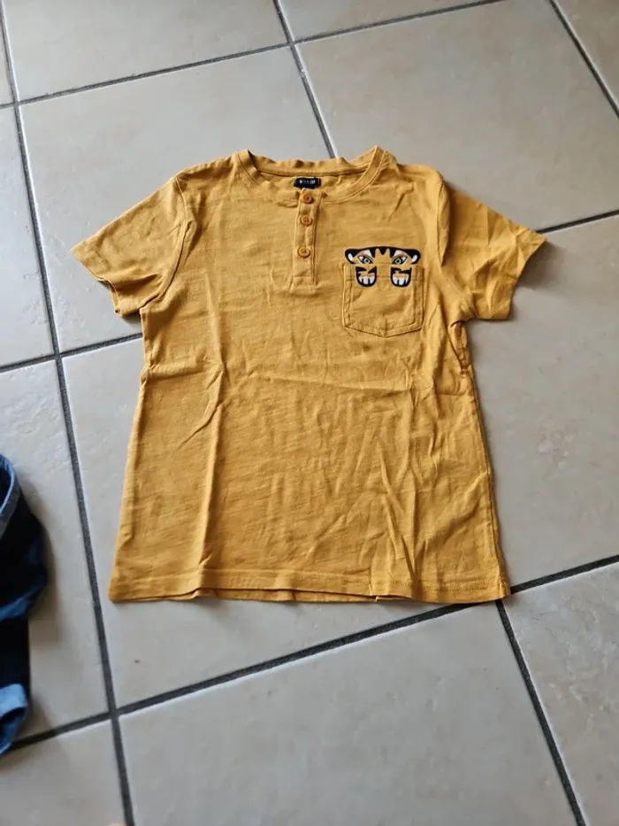 Lot de 3 tee shirts 8 ans - photo numéro 5