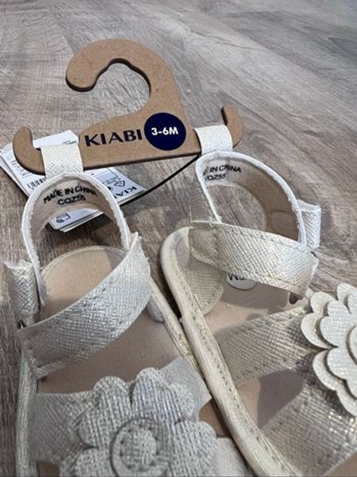 Sandales bébé fille beige neuf avec étiquette - photo numéro 5