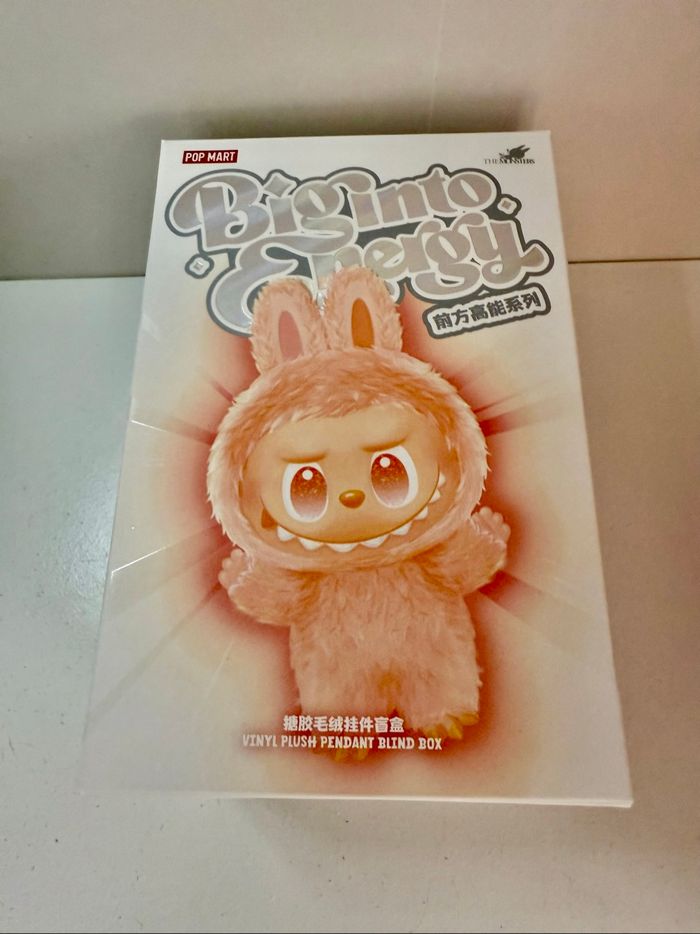 Labubu popmart Big into Energy