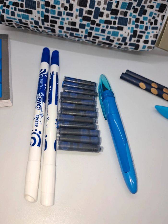 Papeterie : lot bleu - photo numéro 5