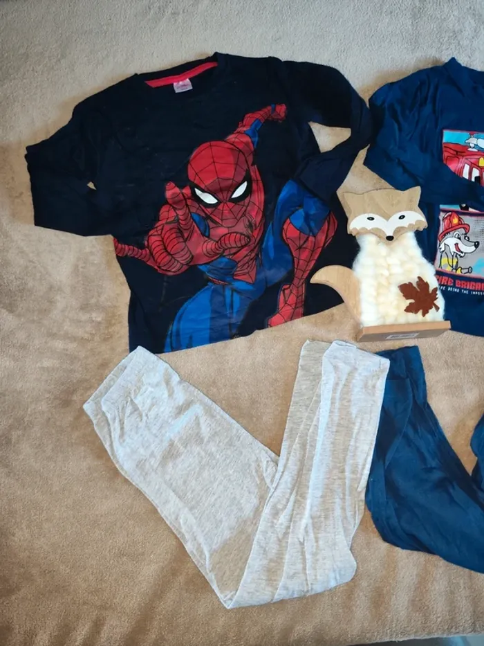Lot de 2 pyjamas 5 ans - photo numéro 3