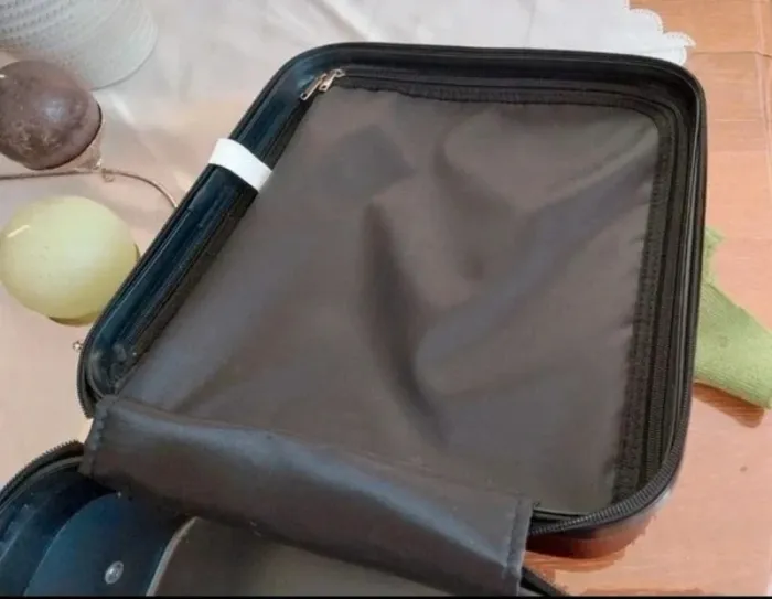 Valisette tupperware détourné en vanity original - photo numéro 6