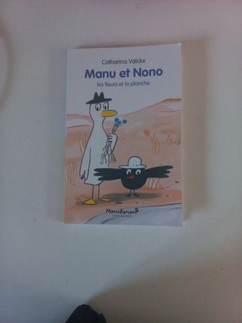 Livre manu et nono les fleurs et la planche