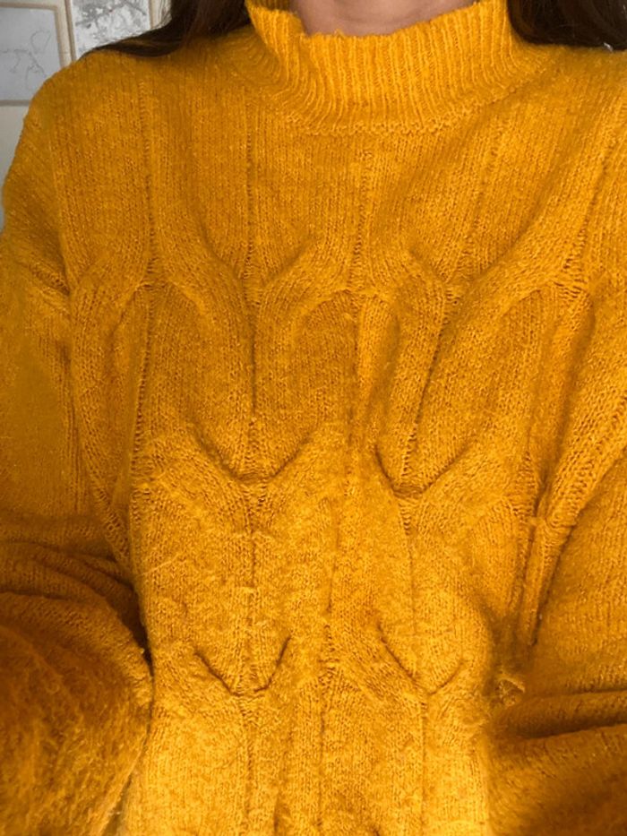Pull jaune moutarde - photo numéro 3