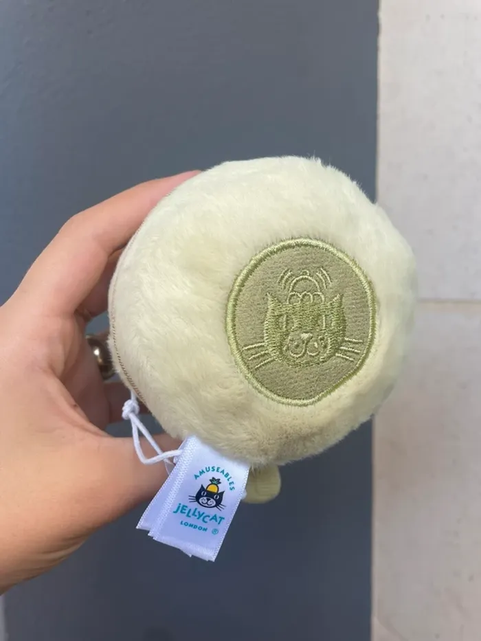 Peluche Jellycat Amuseables Macaron Max 💚 - photo numéro 5