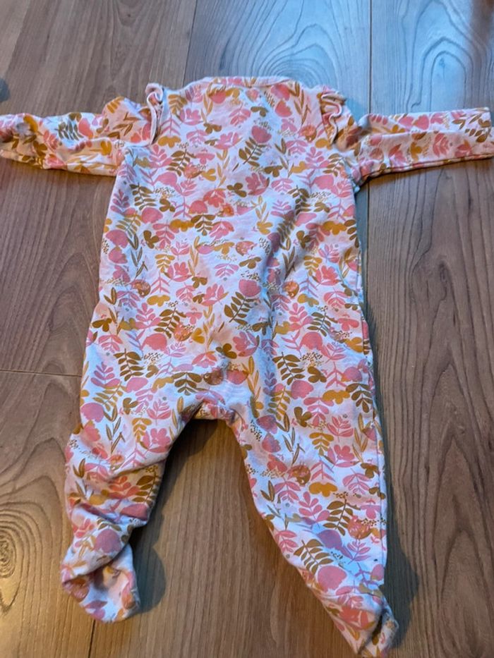 Pyjama fleur 3 mois - photo numéro 2