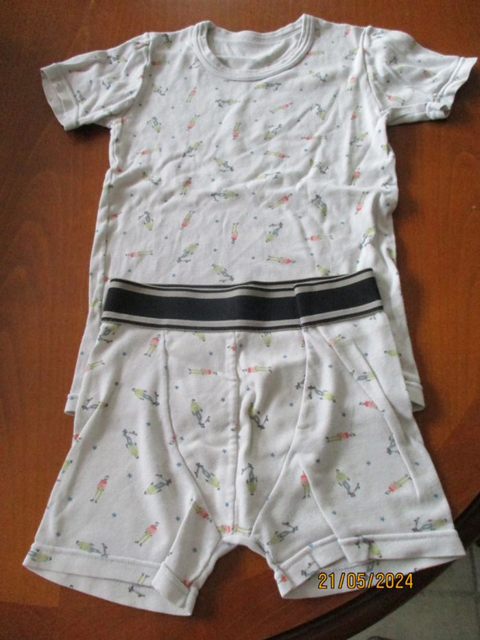 Lot de 2 ensembles caleçon + t-shirt 6 ans