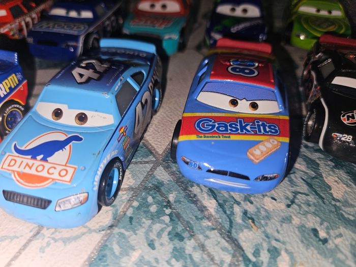 Lot de Voitures Cars Disney mattel metal d occasions be - photo numéro 3