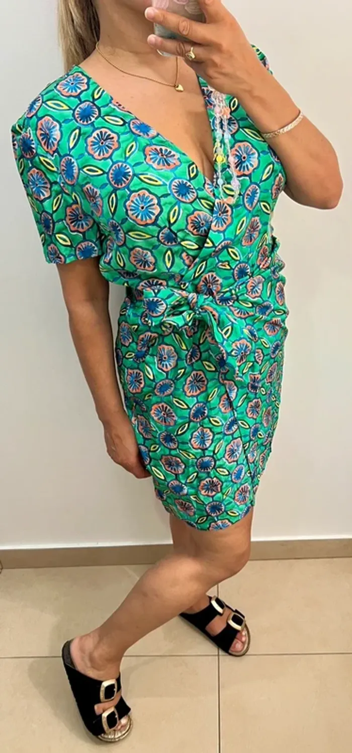 Robe satinée Claudie Pierlot imprimée colorée - photo numéro 5