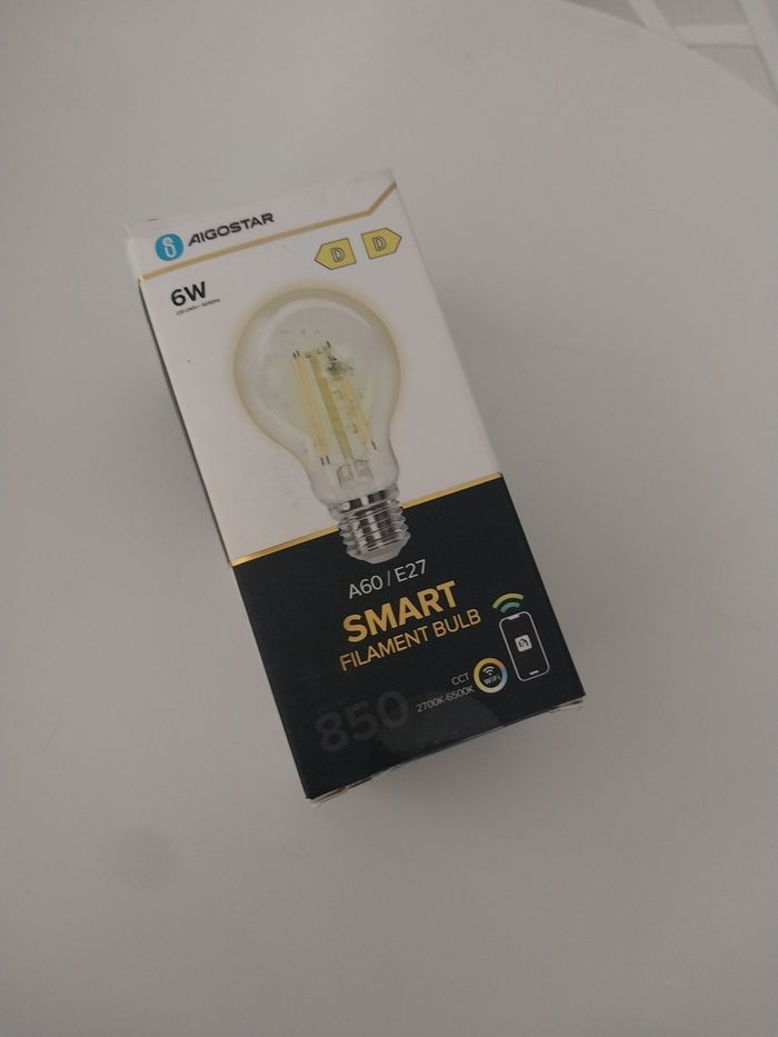 Ampoule à filaments intelligente neuve