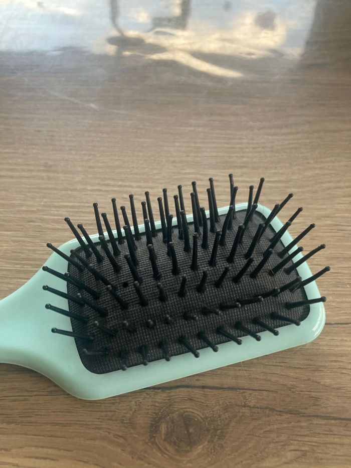 Brosse à cheveux petite fille Reine des Neiges 2 - photo numéro 4