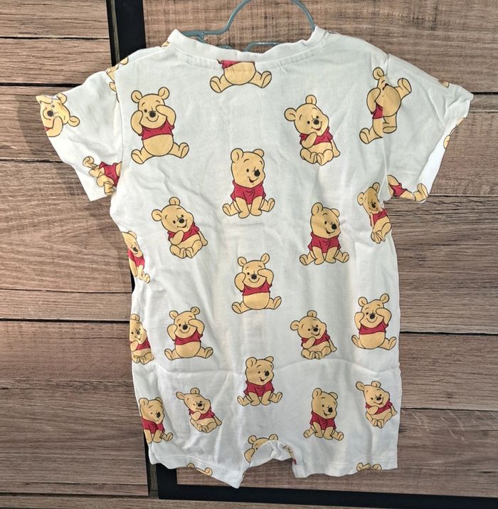 Grenouillère winnie l'ourson en 6 mois H&M - photo numéro 4